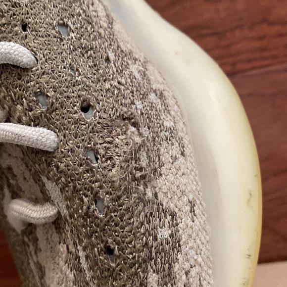 Yeezy Boost 380 - Picture 4 of 11